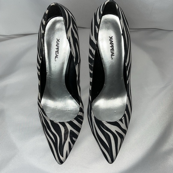 X-Appeal pointy toe zebra print fabric red stilleto 4" heel pump Sz 7 - Picture 7 of 11